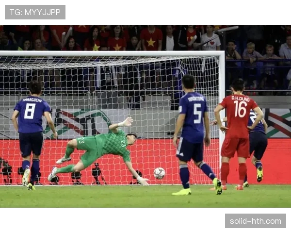 日本队亚洲杯战术奏效：高压逼抢与快速反击闪耀赛场