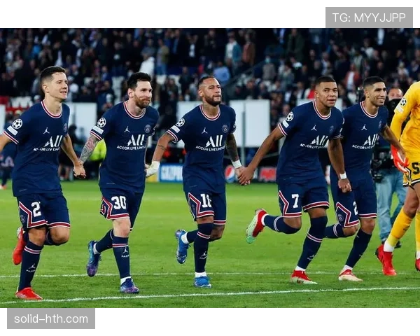 热刺防线崩了，问题不在个人而在整体结构彻底失衡