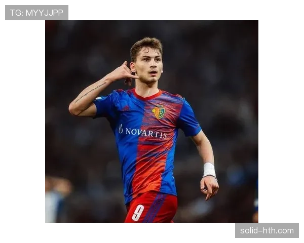 纳因戈兰与博格巴中场推进路径分化:单点爆破更集中 vs 体系传导更分散 纳因戈兰与博格巴中场推进路径分化:单点爆破更集中 vs 体系传导更分散